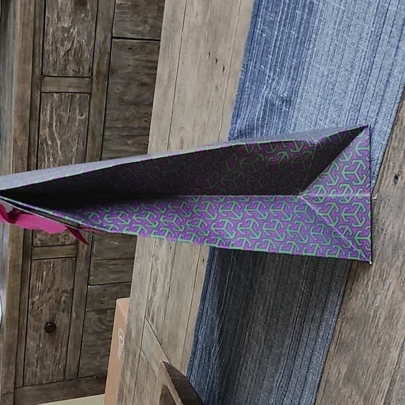 TORY BURCH Shoe and Gift Bag SET - Picture 7 of 12